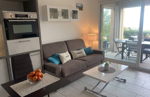 Marine de Saint Ambroggio Apartment | Apartment T2 Sea View, Air-conditioned, 4 People swimming pool in the residence