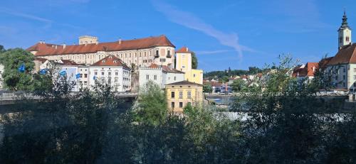 Steyr Apartment | APARTMENT Top 11 ZENTRUM mit 2 Schlafzimmer BESTROOMS eU