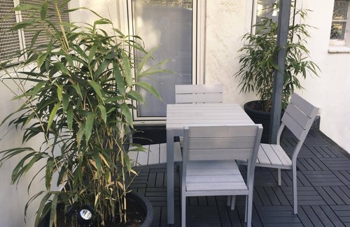 Ottensen Apartment | "Apartment VÖRN" at URBAN STAY Hamburg