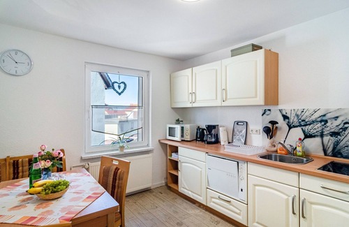 Leinefelde-Worbis Apartment | Apartment 'Veronika' with Shared Garden and Wi-Fi