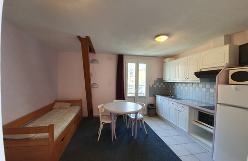Luz-Saint-Sauveur Apartment | Apartment very equipped in small mountain residence