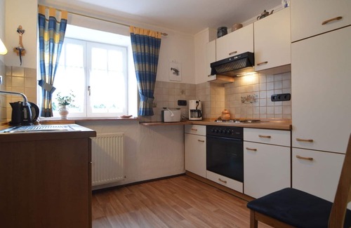 Ittel Apartment | Apartment Welschbilling near Trails