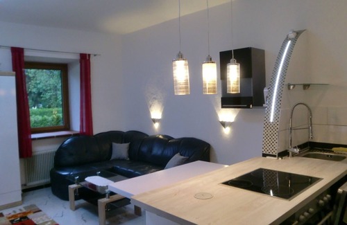 Dellach im Drautal Apartment | Apartment with own Garden (+ lake access at Weissensee)