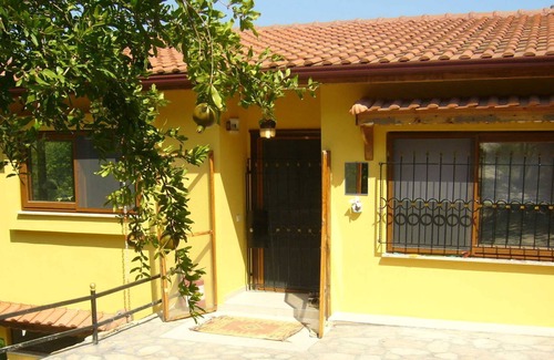 Kumluca Cabin | Apartment with 4 beds: small balcony and large veranda - holiday home Waldwilla-Waldapart