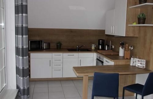 Elmenhorst/Lichtenhagen Condo | Apartment with balcony in Ostseespass de
