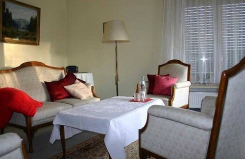 Vielbrunn Apartment | Apartment with balcony - Apartments Café Talblick