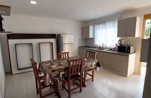 Vistalba Apartment | Apartment with Swimming Pool and Warehouses Nearby