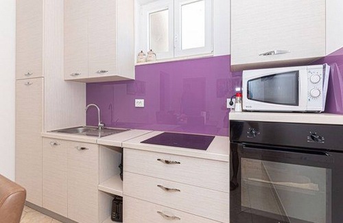 Sibenik Apartment | Apartment with swimming pool and 2 rooms