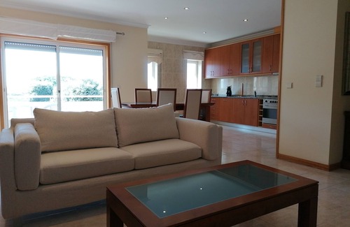 Marinhas Apartment | Apartment with Swimming Pool, close to the Sea, in Esposende - Portugal