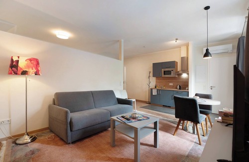 Gau-Odernheim Apartment | Apartment 'Wohnung 5' with Wi-Fi and Air Conditioning