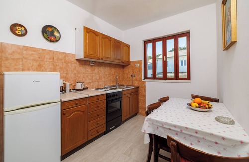 Rab Apartment | Apartment Zdravka (86051-A1) - Banjol - island Rab