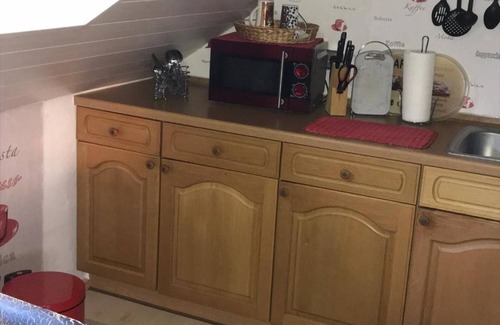 Baunatal Apartment | Apartment 'Zum Leiselsee' with Shared Garden and Wi-Fi