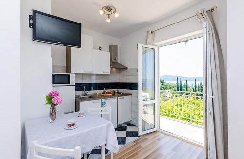 Krucica Apartment | Apartments Cypress Sea Cove - Premium Studio Apartment with Balcony and Sea View