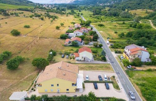 Baska Apartment | Apartments Ena & Leona