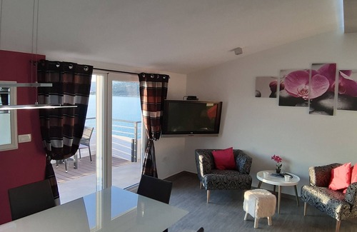 Razanj Apartment | Apartments Maris, house on the beach, Rogoznica