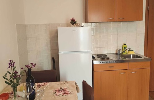 Govedari Apartment | Apartments Patricija One bedroom apartment with balcony and sea view