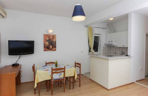 Saplunara Apartment | Apartments Posta - Comfort Studio with Balcony and Sea View - Apartman 1