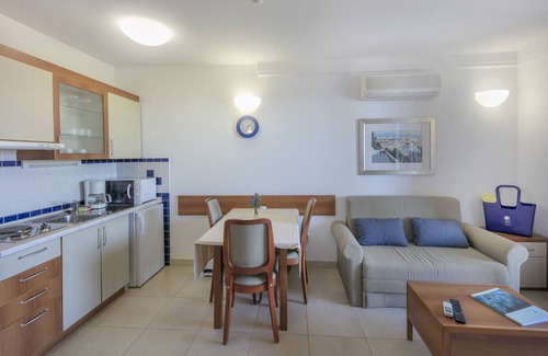 Veli Losinj Apartment | Apartments Punta