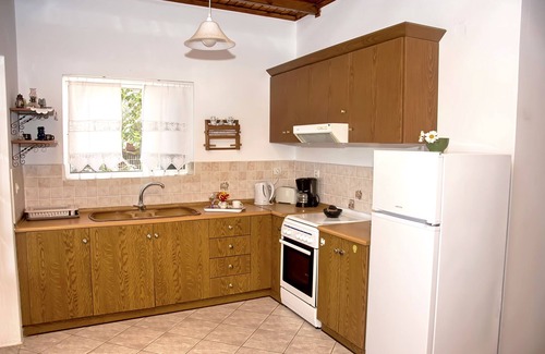 Sinarades Apartment | Apartments Tonia - Pelekas Beach, Corfu