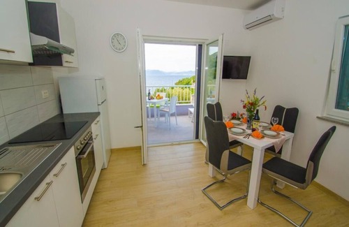 Orebic Apartment | Apartments Vesela - Comfort One Bedroom Apartment with Balcony and Sea View