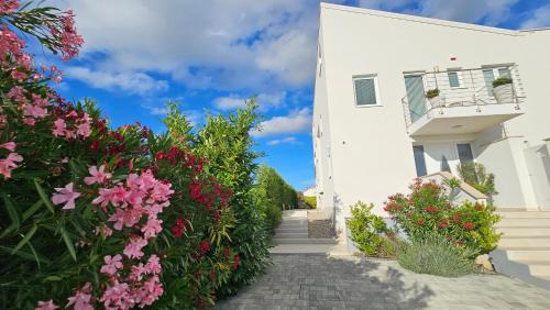 Matohanci Apartment | Apartments with Pool Casa Bianca