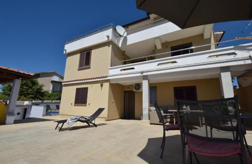 Municipality of Omisalj Apartment | Apartments Zrinka