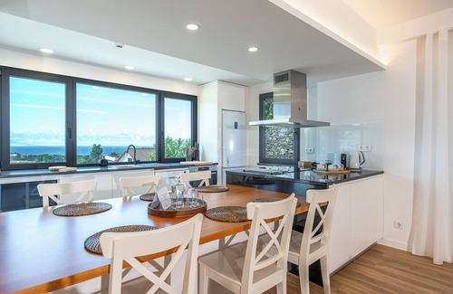 Ponta Delgada House | Ápice - by Azores Green Villas