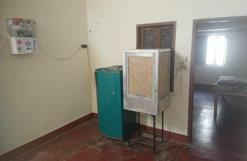 Lanka House | Apna Thikana