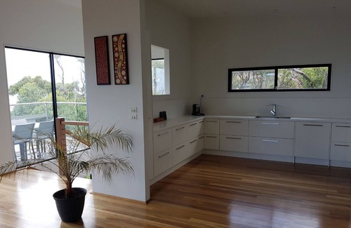 Skenes Creek House | Apollo’s view accommodation