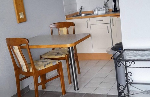 Bad Bergzabern Apartment | App. 3.8 - apartment/apartment, bathroom, WC, living/bedroom