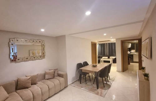 La Ville Haute Apartment | Appart Familial Chic & Confort