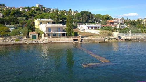 Casteldaccia Apartment | Appartamento 23 Pax in Villa Francesca by Ville in Palermo