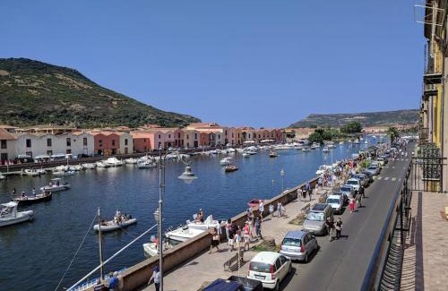 Bosa Historic Centre Apartment | Appartamento Bosa