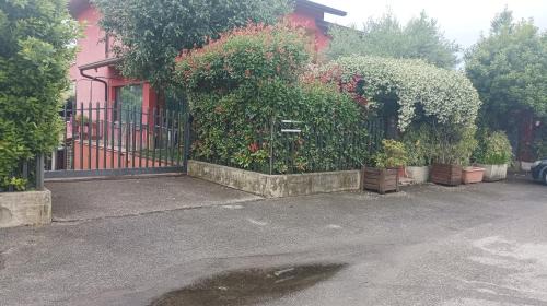Bonate Sopra Apartment | appartamento il giardino dei semplici per famiglie