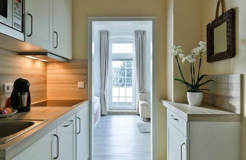 Wenningstedt-Braderup Apartment | Appartement 5 mit Südbalkon in strandnaher Lage - Bäderstil-Villa in Wenningstedt/Sylt