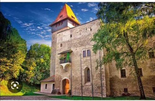 Amstetten Apartment | Appartement bei Schloß Ulmerfeld