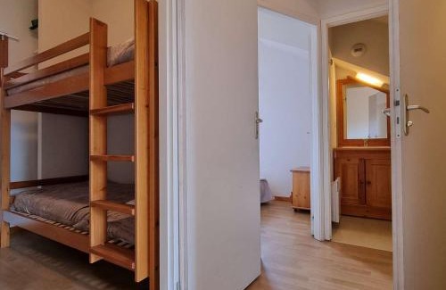 Saint-Etienne-en-Devoluy Apartment | Appartement cabine 2 pièces - 6 pers - Près des pistes - FR-1-525-225