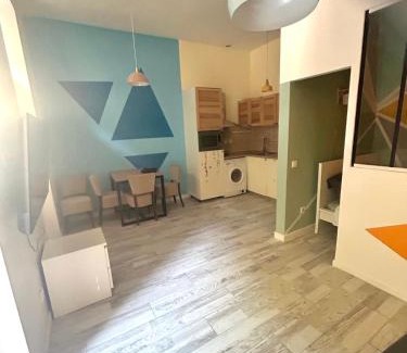 Les Cinq Avenues Apartment | Appartement Calme avec terrasse Marseille Centre