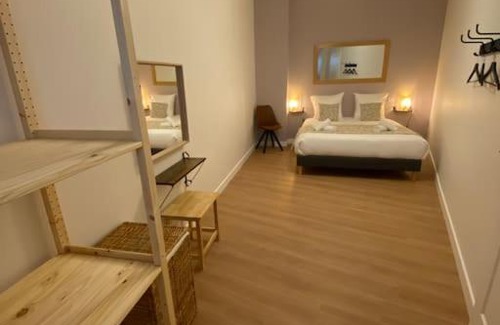 Angouleme Apartment | Appartement centre-ville * RDC * clim * WIFI * Haut de gamme *