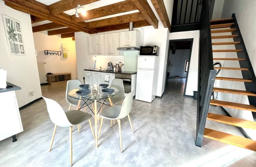 Vesoul Apartment | Appartement Cosy et Idéal en Plein Centre Ville