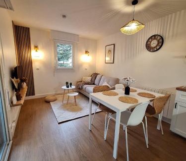 Maubuisson Apartment | Appartement cosy refait à neuf, linge fourni