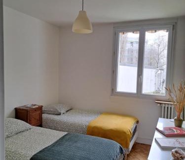 Le Kremlin-Bicetre Apartment | Appartement de designer, Grand Paris pour 6 personnes, Metro 14