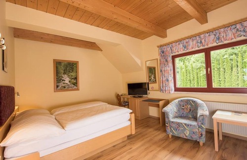 Aifersdorf House | Appartement für 2 Pers. m. Blk. - Hotel Restaurant Kärntner Stub´n