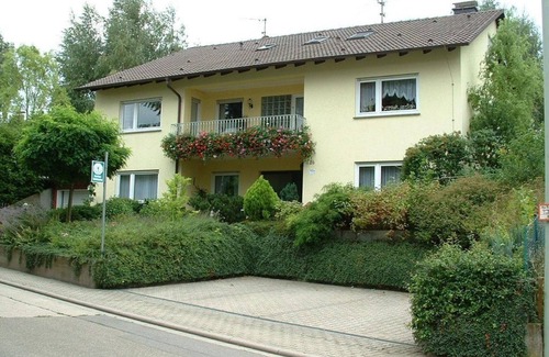 Oberotterbach Apartment | Appartement Fantasie 47m² - Ferienwohnung Rebenblick