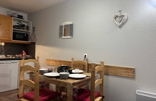 Valmeinier Apartment | Appartement Pied de Piste Avec Piscine Résidence 4, vue Montagne Sans Vis-à-vis
