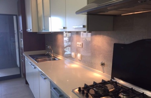 Setubal Apartment | Appartement Sea and Marina view: 100m from Beach