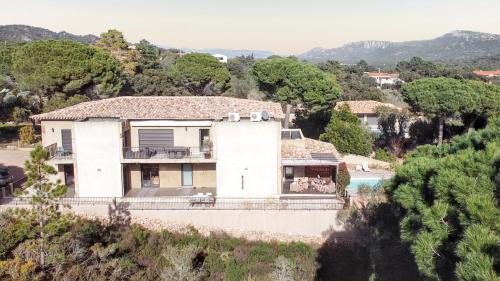 Santa Giulia Apartment | Appartement spacieux à Porto-Vecchio avec piscine partagéeB