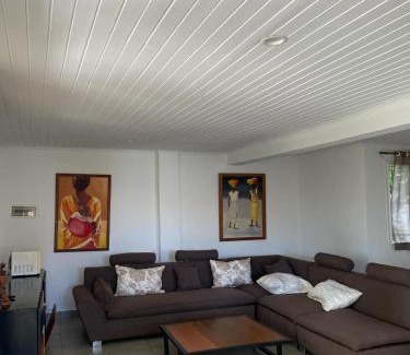 Hell-Ville Apartment | Appartements Tsy kivy