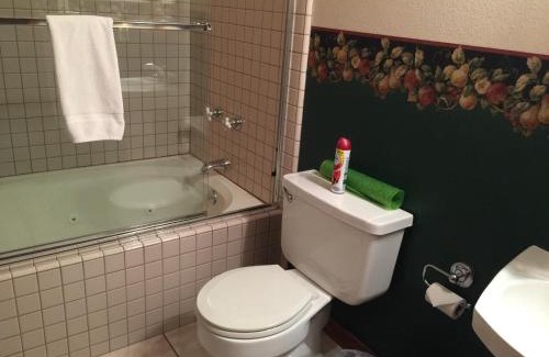 Hermosa Bed & Breakfast | Apple Orchard Inn