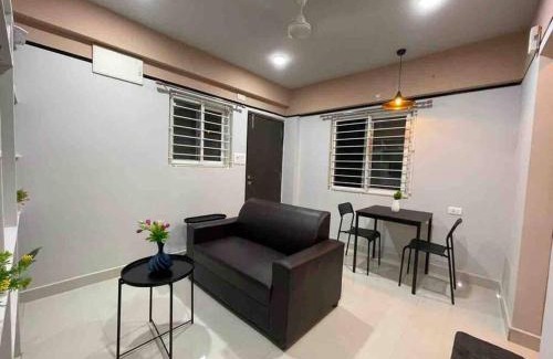 Kondapur Apartment | Apricot: 1bhk Humble Abode in Botanical Gardens